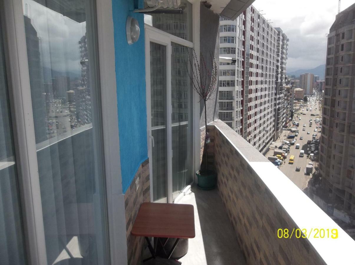 Мате Apartment Batumi Ngoại thất bức ảnh